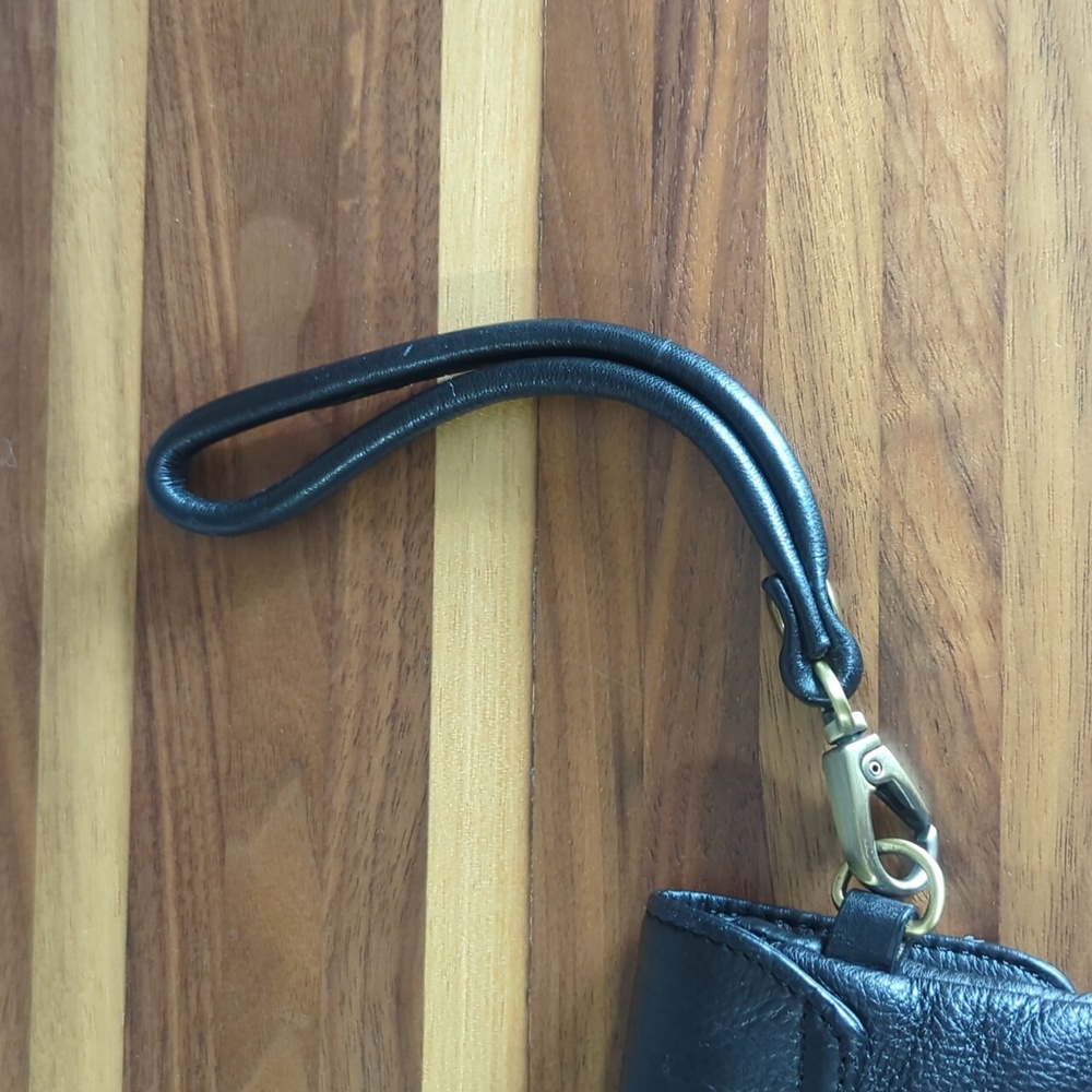 Clark's black leather clutch - Picture 10 of 12
